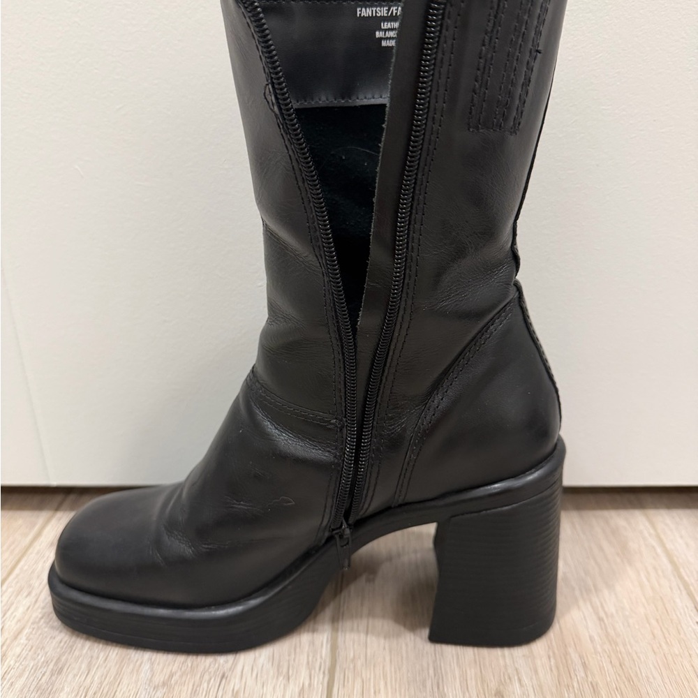 Steve Madden Fantsie Platform Boots 8 - Picture 8 of 8